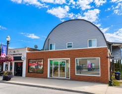 Upper 1-15 Barrie Street  Bradford West Gwillimbury, ON L3S 0J1