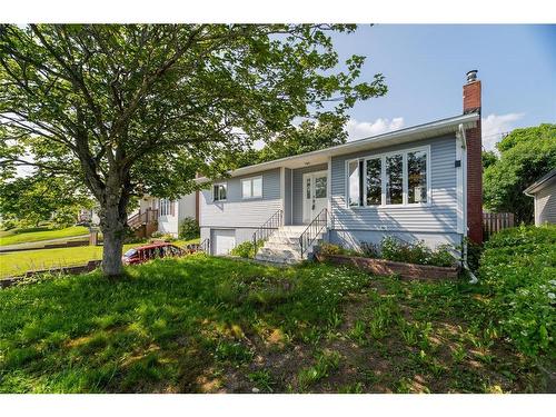 40 Smallwood Drive  Mount Pearl, NL A1N 1B1