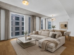 301-221 Rue St-Jacques  Montréal (Ville-Marie), QC H2Y 1M6