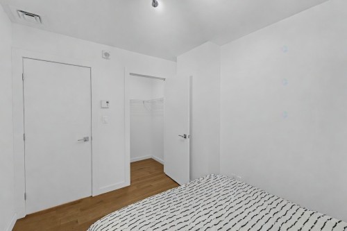 Master Bedroom - 301-221 Rue St-Jacques, Montréal (Ville-Marie), QC - Indoor Photo Showing Bedroom