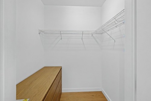 Closet - 301-221 Rue St-Jacques, Montréal (Ville-Marie), QC - Indoor With Storage