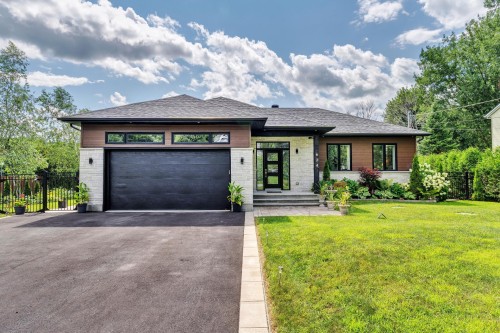 624 Rue de Carillon  Saint-Lazare, QC J7T 2A9