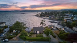 436 Constance Ave Esquimalt, BC V9A 6N3