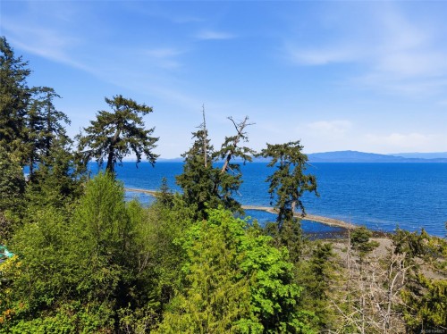 590 Willow St, Parksville, BC 