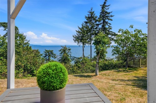 590 Willow St, Parksville, BC 