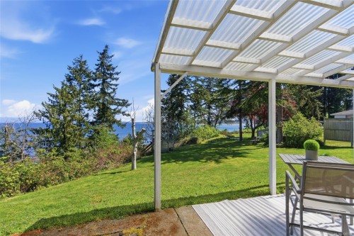 590 Willow St, Parksville, BC 