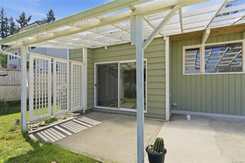 590 Willow St, Parksville, BC 