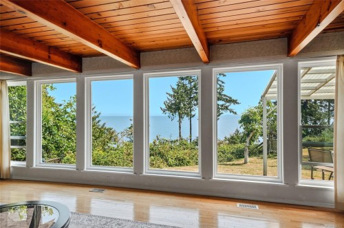 590 Willow St, Parksville, BC 