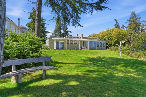 590 Willow St, Parksville, BC 