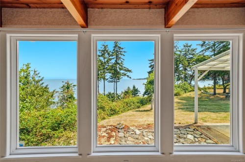 590 Willow St, Parksville, BC 