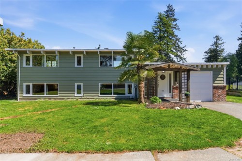 590 Willow St, Parksville, BC 