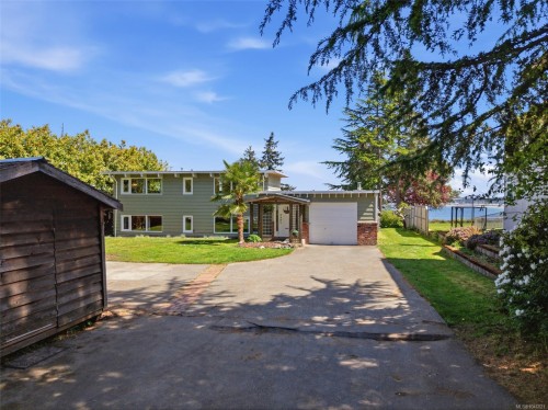 590 Willow St, Parksville, BC 