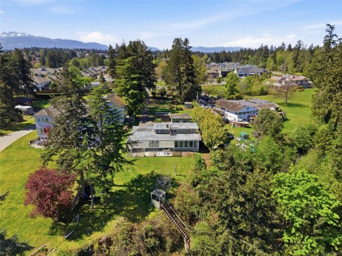 590 Willow St, Parksville, BC 