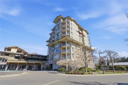 #405D-181 Beachside Dr Parksville, BC V9P 0B1