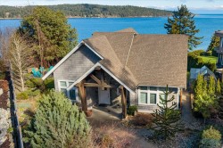 8572 Rumming Rd  Lantzville, BC V0R 2H0