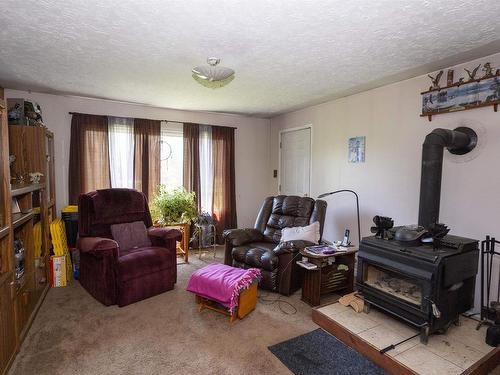 6365 Mapleward Road, Thunder Bay, ON 