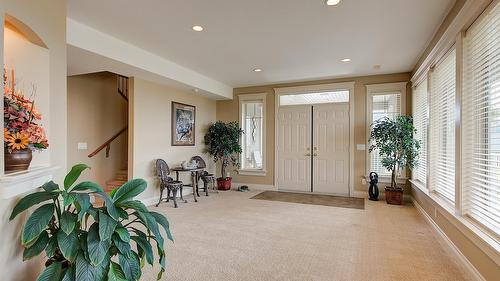 1095 Hume Avenue, Kelowna, BC - Indoor Photo Showing Other Room