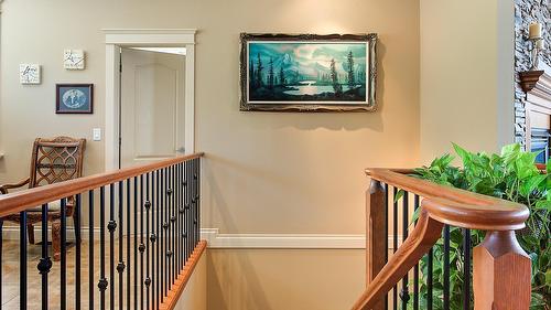 1095 Hume Avenue, Kelowna, BC - Indoor Photo Showing Other Room