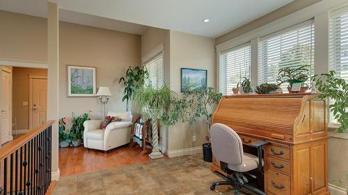 1095 Hume Avenue, Kelowna, BC - Indoor
