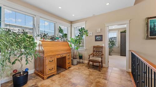 1095 Hume Avenue, Kelowna, BC - Indoor Photo Showing Other Room