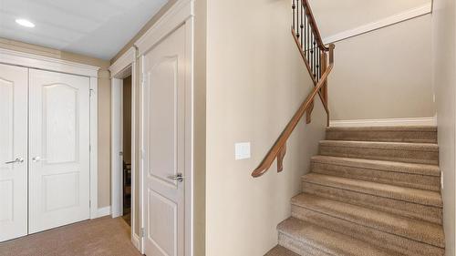1095 Hume Avenue, Kelowna, BC - Indoor Photo Showing Other Room