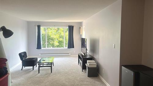 310-400 Sutton Crescent, Kelowna, BC - Indoor