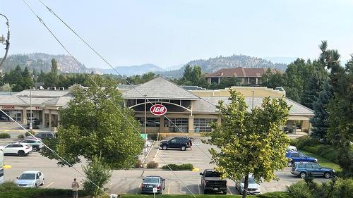 310-400 Sutton Crescent, Kelowna, BC - Outdoor With View