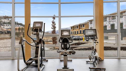 3504 Arrowroot Drive, Kelowna, BC - Indoor Photo Showing Gym Room