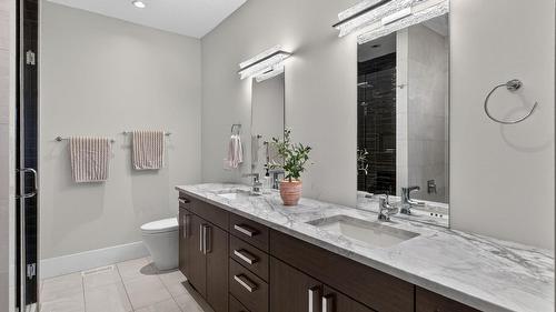 1900 Water Street, Kelowna, BC - Indoor Photo Showing Bathroom