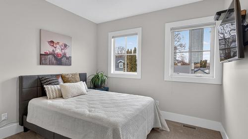 1900 Water Street, Kelowna, BC - Indoor Photo Showing Bathroom