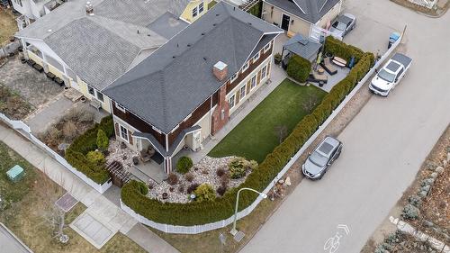 1900 Water Street, Kelowna, BC - Outdoor