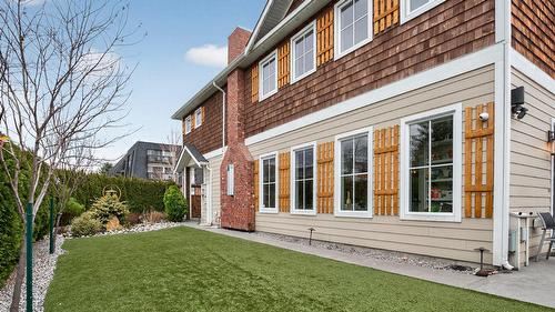 1900 Water Street, Kelowna, BC - Outdoor