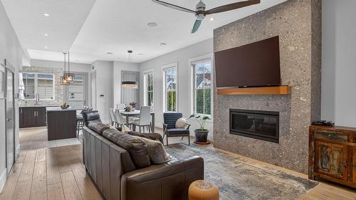 1900 Water Street, Kelowna, BC - Indoor Photo Showing Dining Room