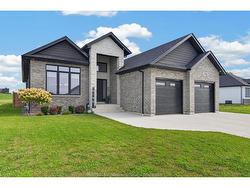 1720 MUCCI Drive Kingsville, ON N0P 2G0