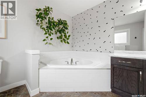 5565 Norseman Crescent, Regina, SK - Indoor Photo Showing Bathroom