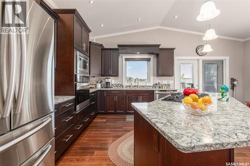 111 Iron Bridge Drive, Moose Jaw, SK - Indoor Photo Showing Kitchen With Upgraded Kitchen