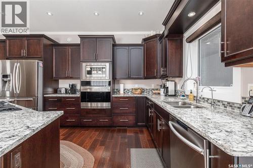 111 Iron Bridge Drive, Moose Jaw, SK - Indoor Photo Showing Kitchen With Double Sink With Upgraded Kitchen