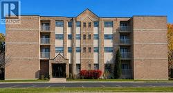 1160 LAUZON Unit# 401 Windsor, ON N8S 4T1