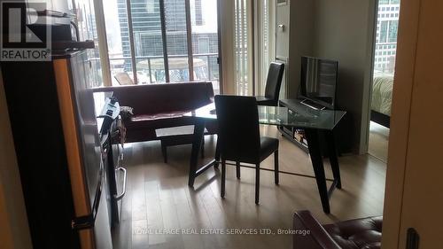 1609 - 126 Simcoe Street, Toronto, ON - Indoor