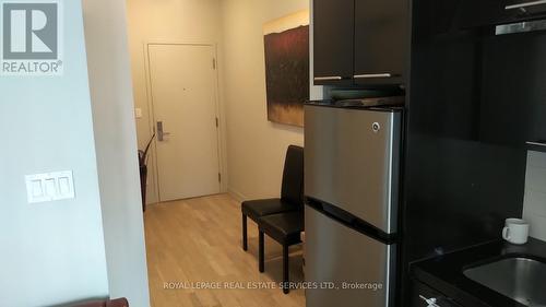 1609 - 126 Simcoe Street, Toronto, ON - Indoor