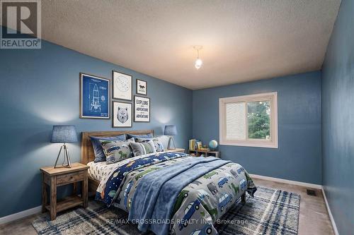 93 - 100 Burrows Hall Boulevard, Toronto, ON - Indoor Photo Showing Bedroom