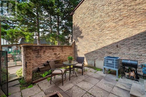 93 - 100 Burrows Hall Boulevard, Toronto, ON - Outdoor