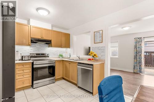 169 Banting Crescent, Essa, ON - Indoor Photo Showing Kitchen With Double Sink
