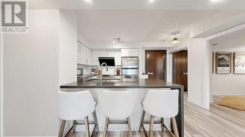 215 - 273 South Park Road, Markham, ON - Indoor