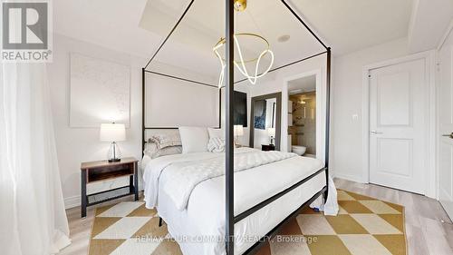 215 - 273 South Park Road, Markham, ON - Indoor Photo Showing Bedroom