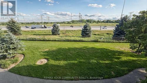 215 - 273 South Park Road, Markham, ON - Outdoor With View