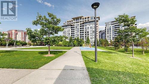 215 - 273 South Park Road, Markham, ON - Outdoor