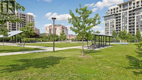 215 - 273 South Park Road, Markham, ON - Outdoor