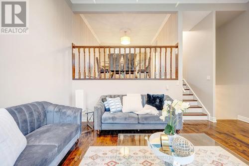 68 Briar Path Nw, Brampton, ON - Indoor Photo Showing Living Room