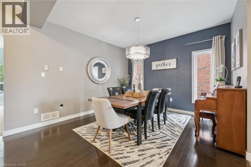 41 Westra Drive, Guelph, ON - Indoor Photo Showing Dining Room